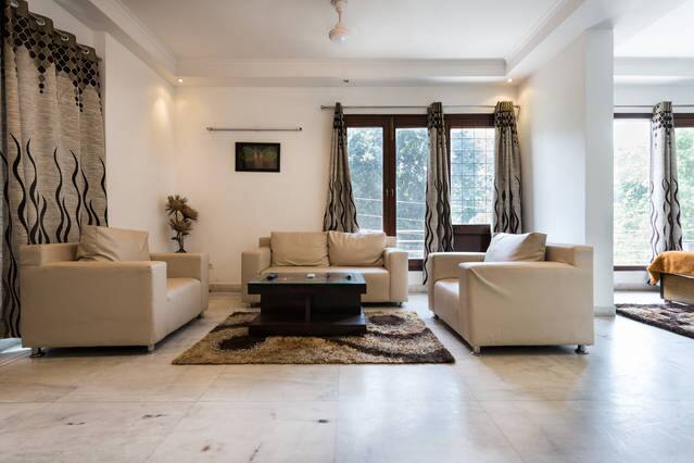 Olive Service Apartments Green Park, New Delhi 4
